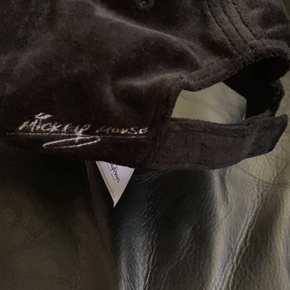 Velour Mickey Mouse Cap - Picture 2 of 4